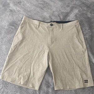 Men’s Billabong  Submersibles shorts Size 36